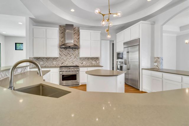 308 Lodestone LN, Austin, TX 78738