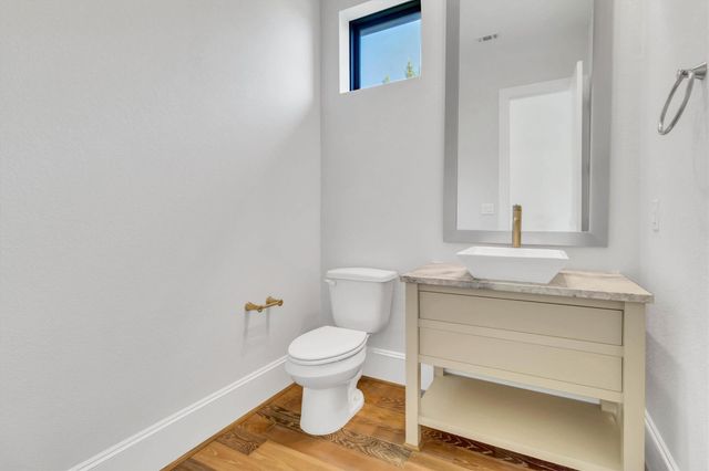 308 Lodestone LN, Austin, TX 78738