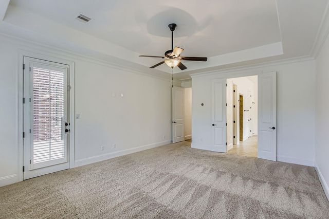 6 Freestone Stream Place, The Woodlands, TX 77389