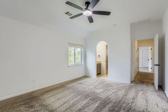 6 Freestone Stream Place, The Woodlands, TX 77389