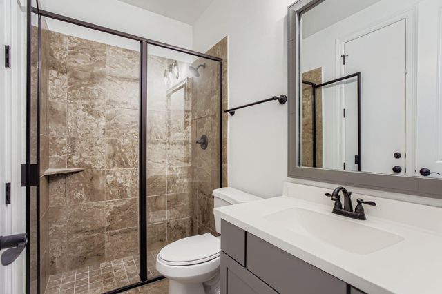 6 Freestone Stream Place, The Woodlands, TX 77389