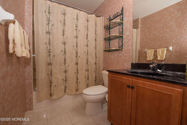 110 Wild Dunes Way, Jackson, NJ 08527