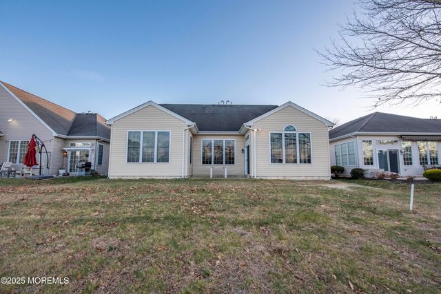 110 Wild Dunes Way, Jackson, NJ 08527