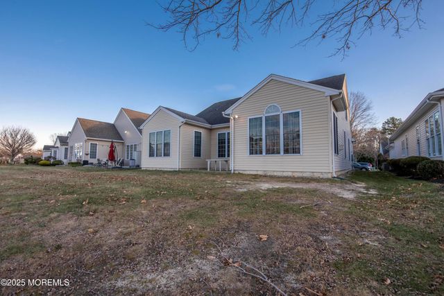 110 Wild Dunes Way, Jackson, NJ 08527