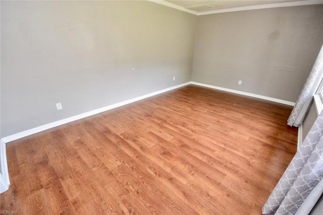 504 S Kings Point RD, Virginia Beach, VA 23452