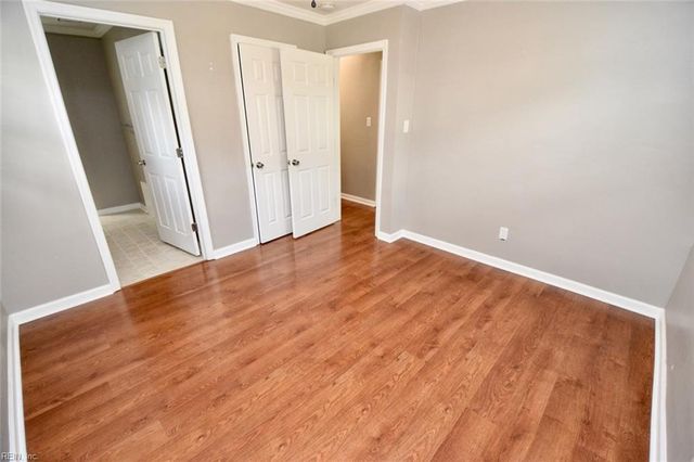 504 S Kings Point RD, Virginia Beach, VA 23452