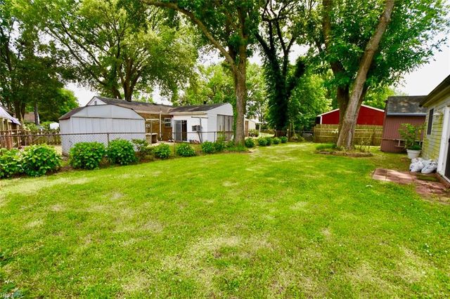504 S Kings Point RD, Virginia Beach, VA 23452
