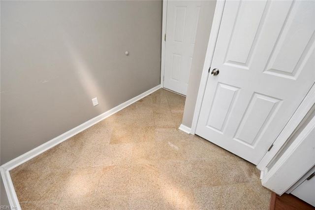504 S Kings Point RD, Virginia Beach, VA 23452