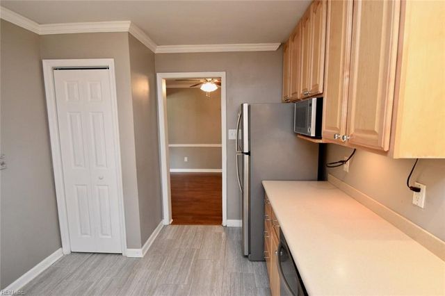 504 S Kings Point RD, Virginia Beach, VA 23452