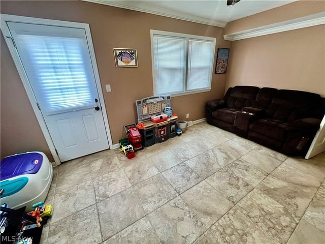 6301 Apache Lane, Poland, OH 44514
