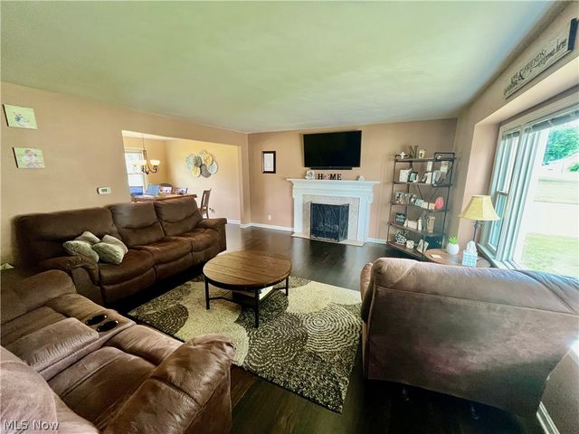 6301 Apache Lane, Poland, OH 44514