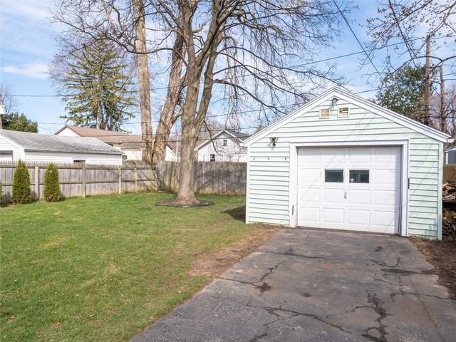 257 Longridge Avenue, Greece, NY 14616