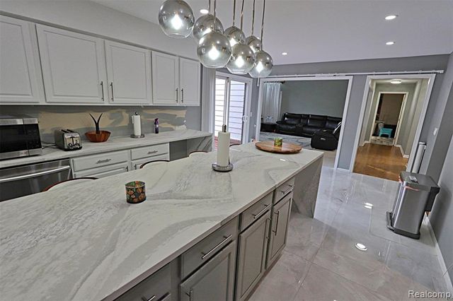 39405 Windsome Drive, Northville, MI 48167