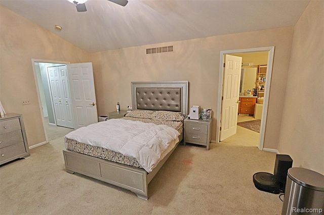 39405 Windsome Drive, Northville, MI 48167