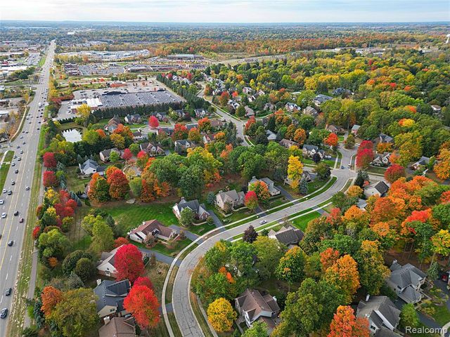 39405 Windsome Drive, Northville, MI 48167