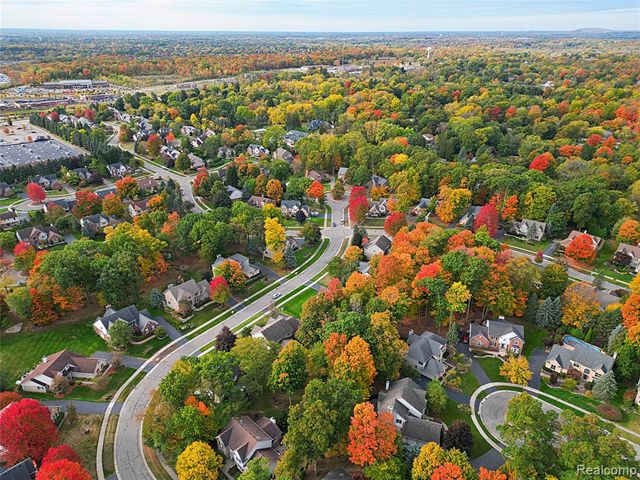 39405 Windsome Drive, Northville, MI 48167