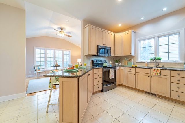 703 Mariner Cir Circle, Webster, NY 14580