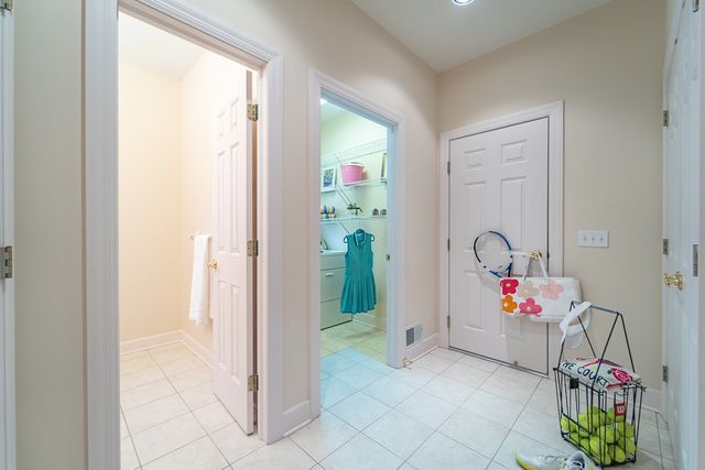 703 Mariner Cir Circle, Webster, NY 14580