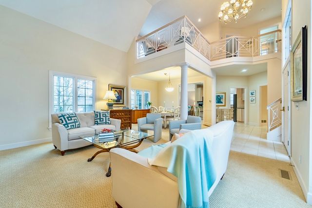 703 Mariner Cir Circle, Webster, NY 14580