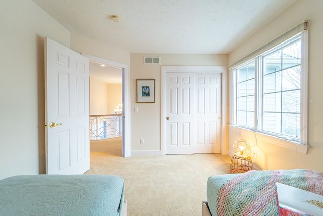 703 Mariner Cir Circle, Webster, NY 14580