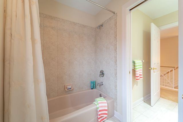 703 Mariner Cir Circle, Webster, NY 14580