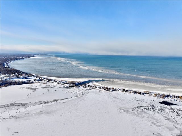 703 Mariner Cir Circle, Webster, NY 14580