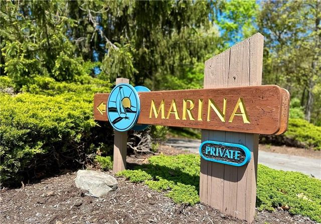 703 Mariner Cir Circle, Webster, NY 14580