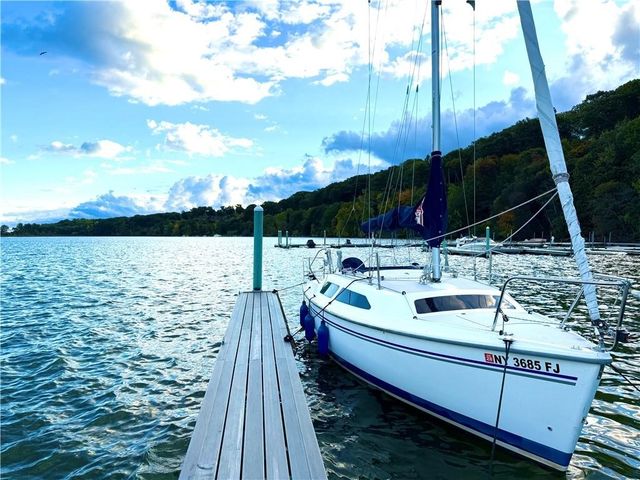 703 Mariner Cir Circle, Webster, NY 14580