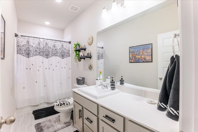 8225 Manx Point, Godley, TX 76044