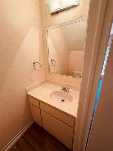3529 North Hills DR D, Austin, TX 78731