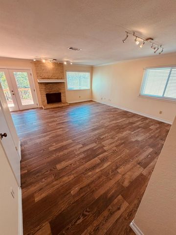3529 North Hills DR D, Austin, TX 78731
