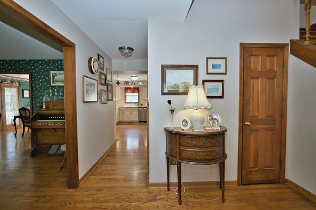 248 Perth Road, Cary, IL 60013