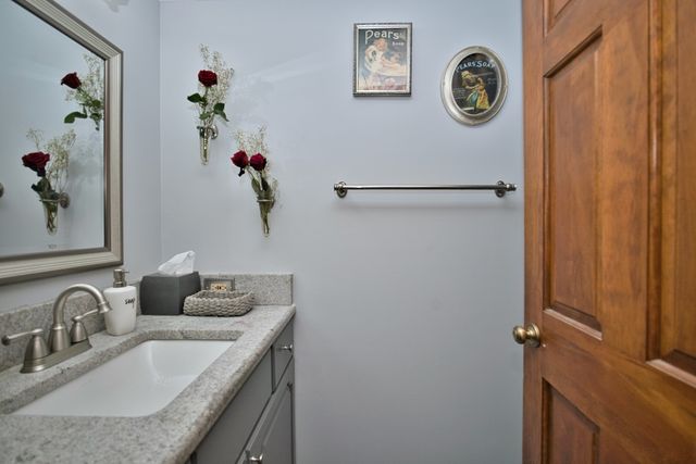 248 Perth Road, Cary, IL 60013