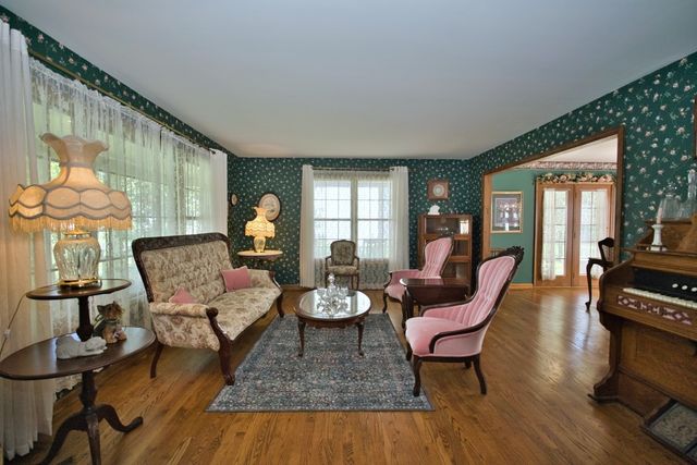248 Perth Road, Cary, IL 60013