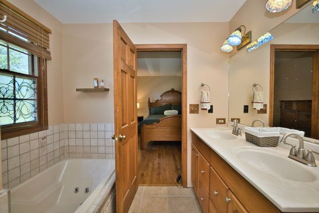 248 Perth Road, Cary, IL 60013