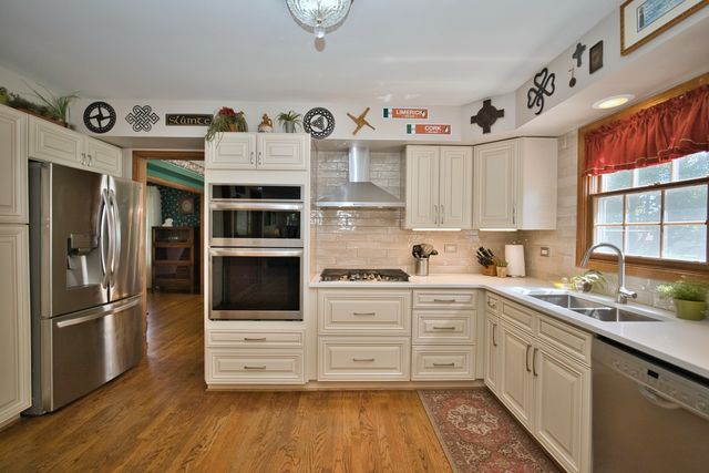 248 Perth Road, Cary, IL 60013