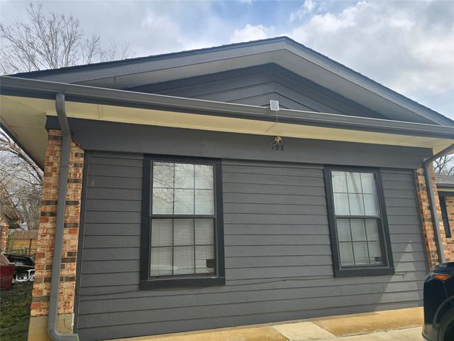 108 N Wood Avenue, Denison, TX 75020