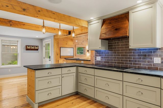 34 River Street, Exeter, NH 03833