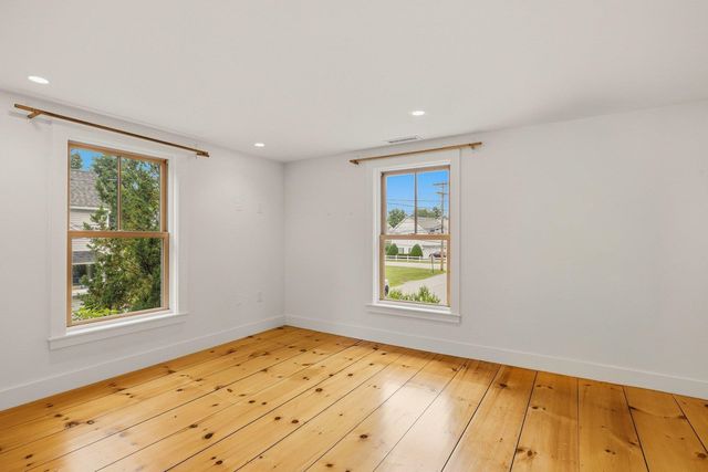 34 River Street, Exeter, NH 03833