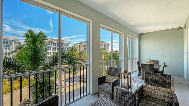 388 ARUBA CIRCLE 201, Bradenton, FL 34209
