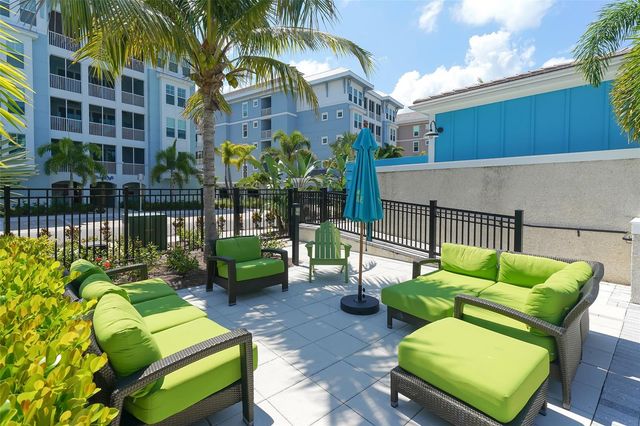 388 ARUBA CIRCLE 201, Bradenton, FL 34209