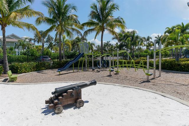 388 ARUBA CIRCLE 201, Bradenton, FL 34209