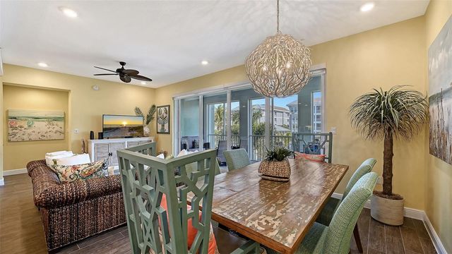388 ARUBA CIRCLE 201, Bradenton, FL 34209