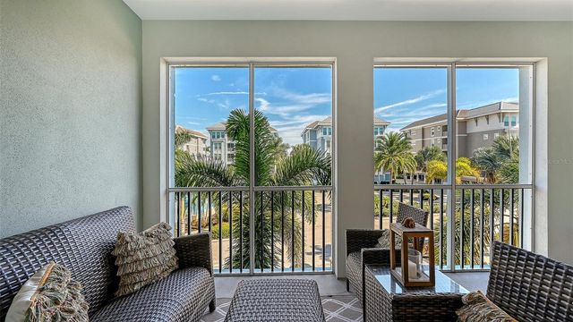 388 ARUBA CIRCLE 201, Bradenton, FL 34209