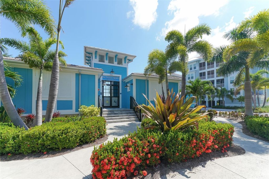 Image 38 of property listing at 388 ARUBA CIRCLE 201, Bradenton, FL 34209