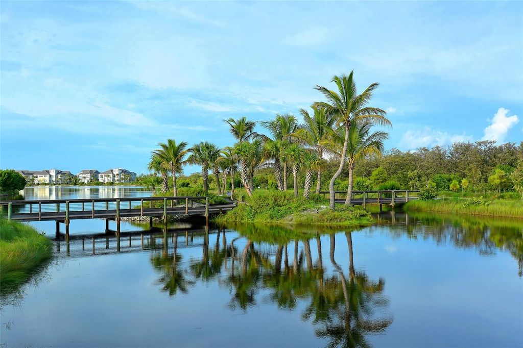 Image 80 of property listing at 388 ARUBA CIRCLE 201, Bradenton, FL 34209