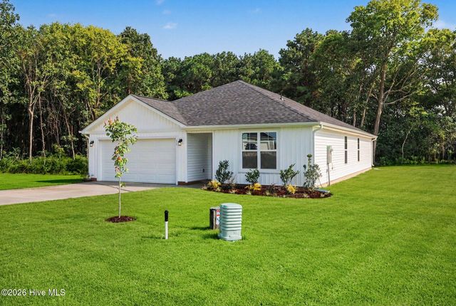 11 Baxley Drive, Dunn, NC 28334