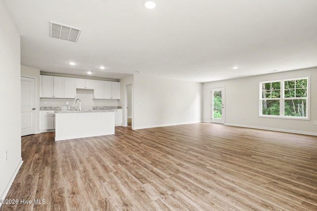 11 Baxley Drive, Dunn, NC 28334