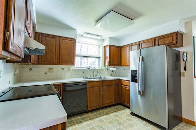 22 Berkshire Cir, Ware, MA 01082