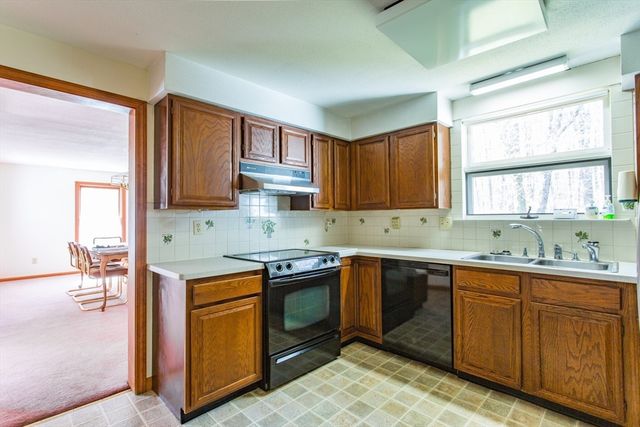 22 Berkshire Cir, Ware, MA 01082